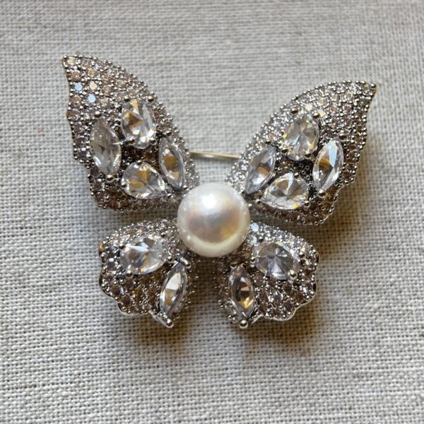 Brooch 2 (10-11mm)