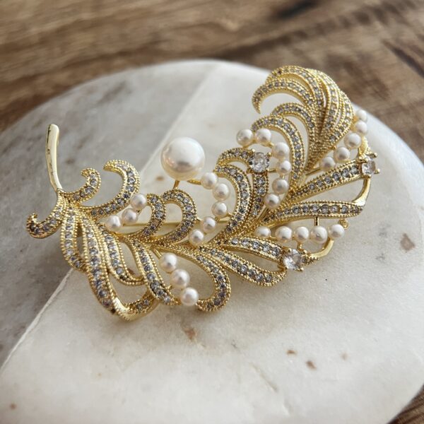 Brooch 4 - Image 3