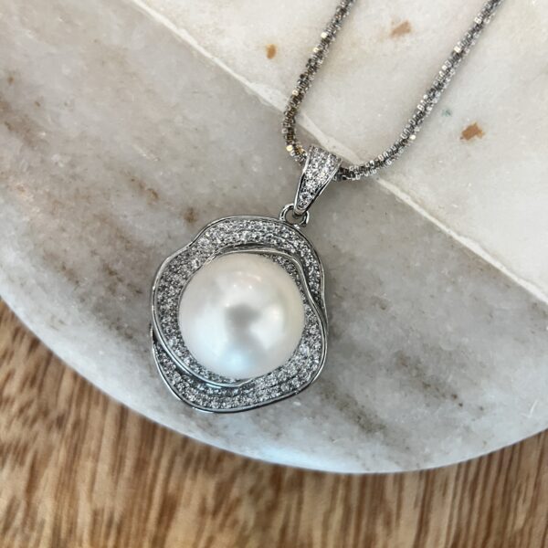 Necklace 17 (12mm)