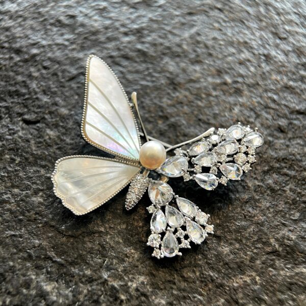 Brooch 4 - Image 3