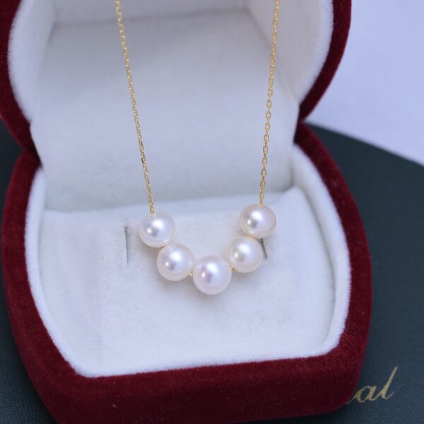 Necklace 33 (6-7mm)