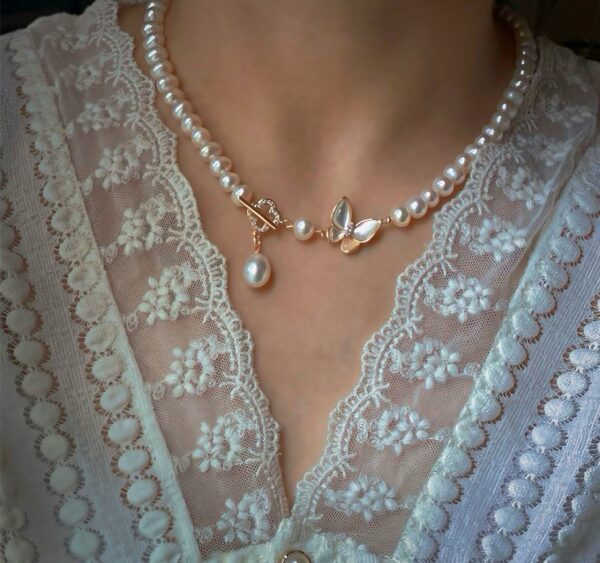 Necklace 34 - Image 2