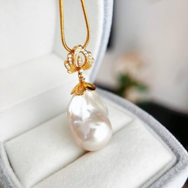 Necklace 55 - Image 3