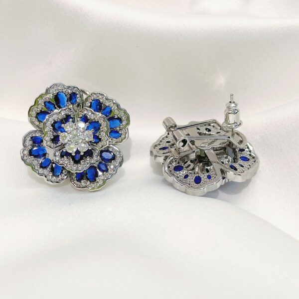 Accessories 31 - Image 4